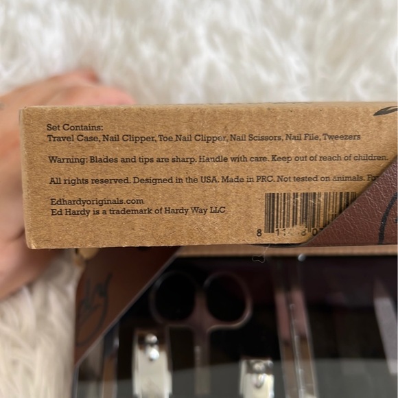 ❌SOLD❌❌Ed Hardy Manicure-Pedicure Set - Picture 3 of 3